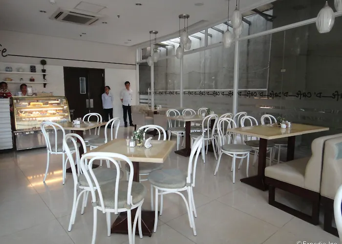 The Well Hotel 2*